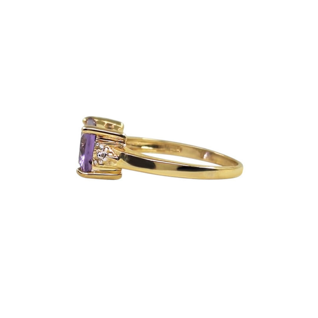 9ct Yellow Gold Rectangle Amethyst Ring