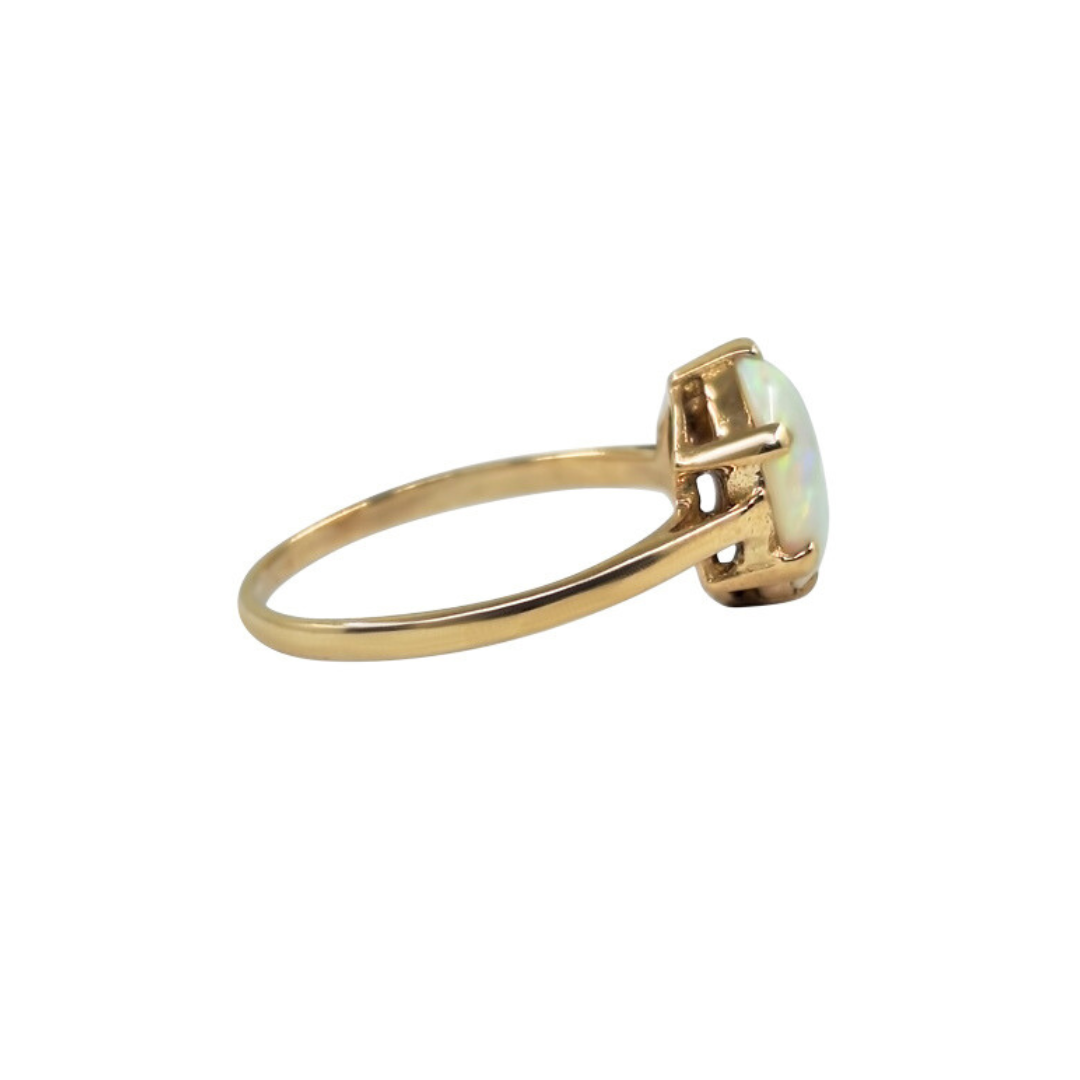 9ct Yellow Gold Opal Solitaire Ring