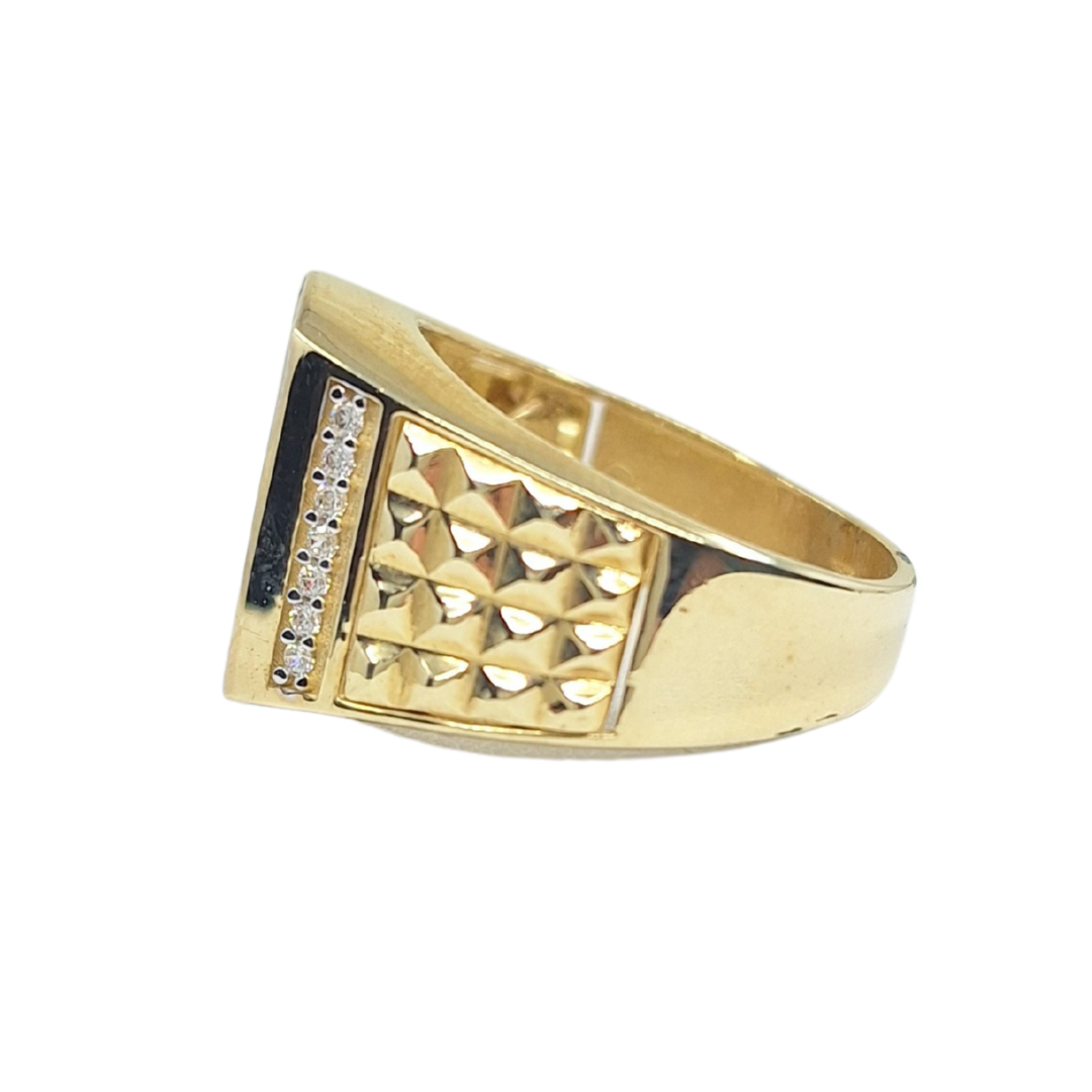 9ct Yellow Gold Cubic Zirconia Signet Ring