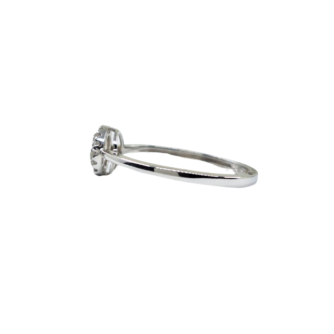 9ct White Gold Emerald & Diamond Cluster Ring