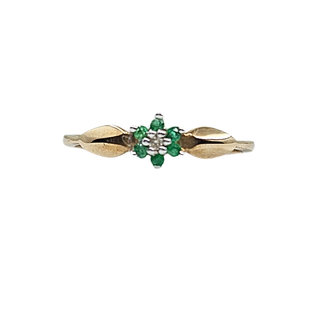9ct Yellow Gold Emerald & Diamond Cluster Ring