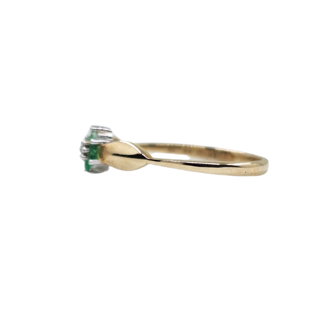 9ct Yellow Gold Emerald & Diamond Cluster Ring