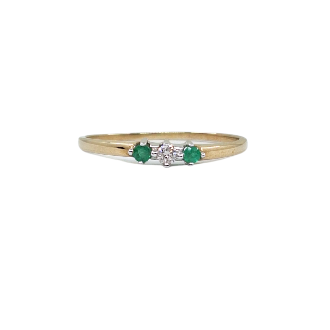 9ct Yellow Gold Emerald & Diamond 3 Stone Ring