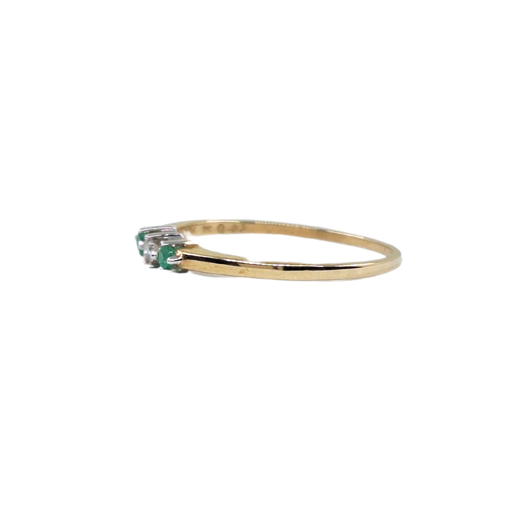 9ct Yellow Gold Emerald & Diamond 3 Stone Ring