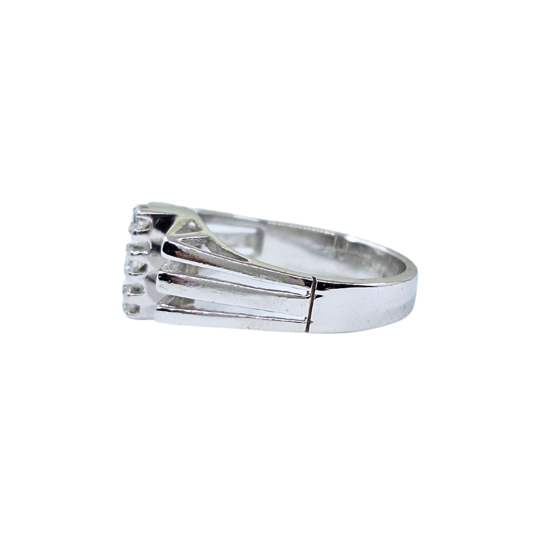 18ct White Gold Diamond 3 Stone Ring