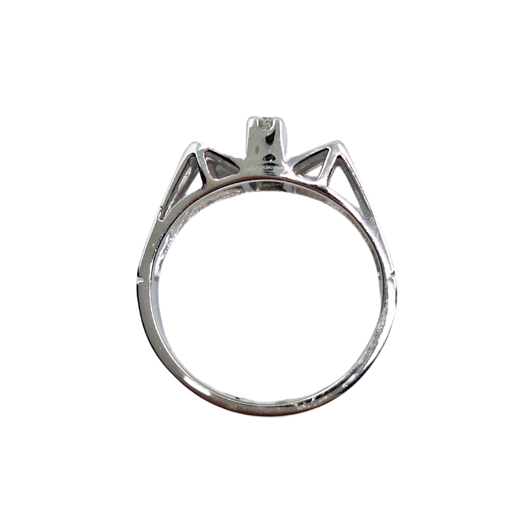18ct White Gold Diamond 3 Stone Ring