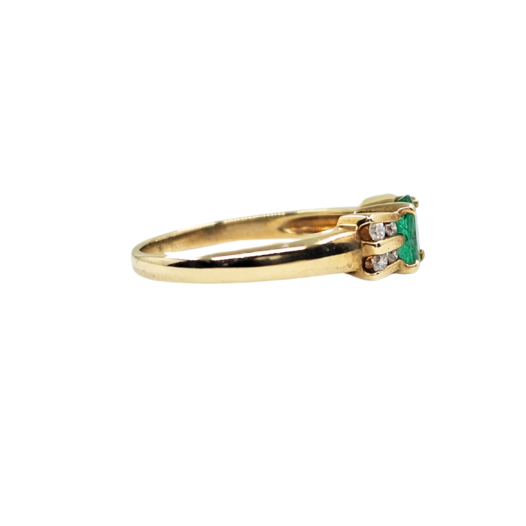 9ct Yellow Gold Emerald & Diamond Ring