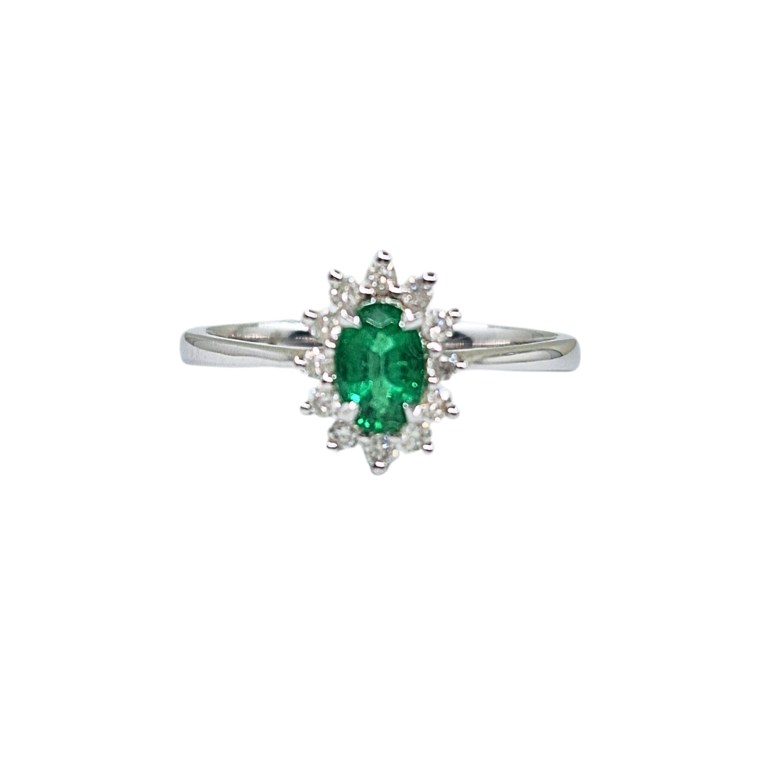 18ct White Gold Emerald & Diamond Cluster Ring