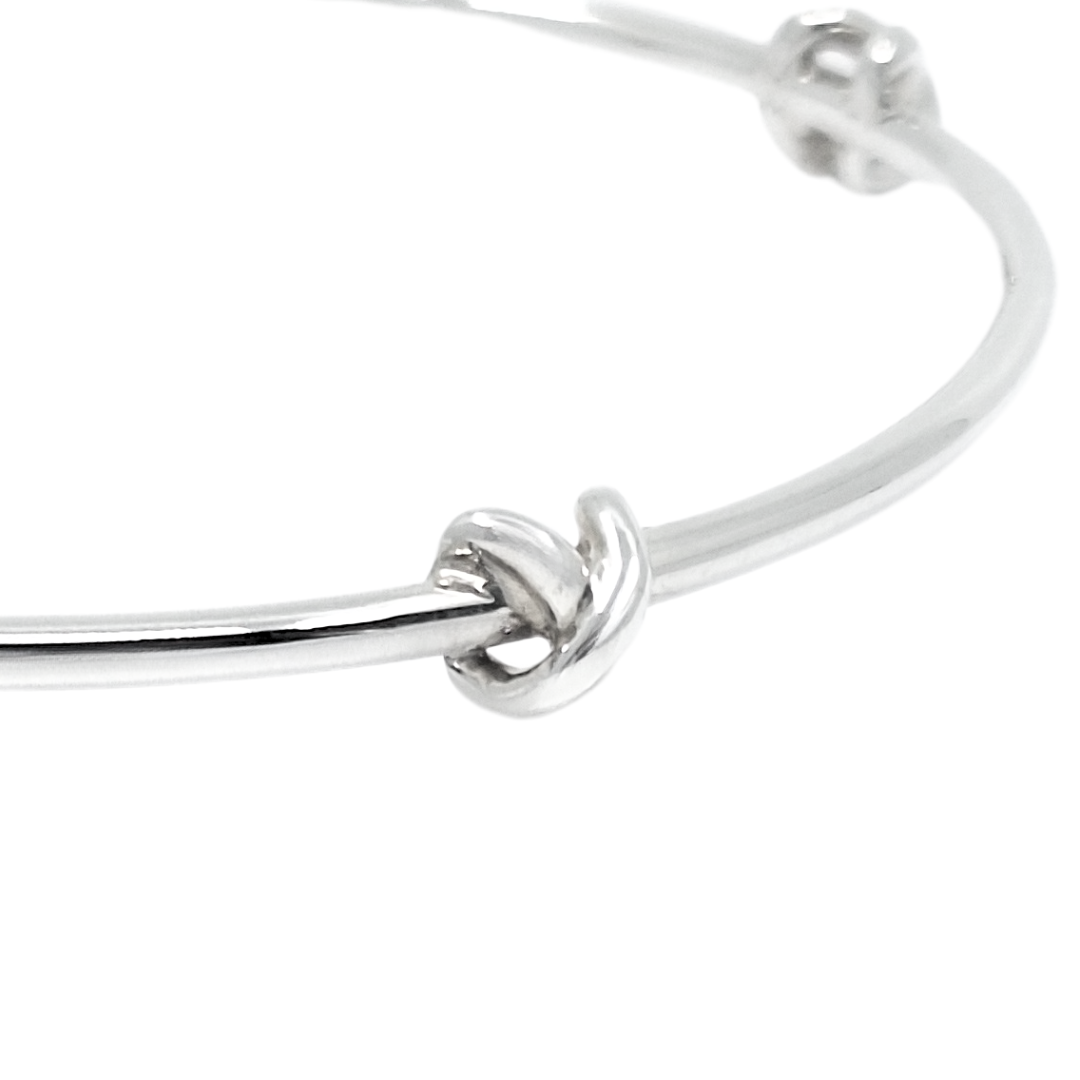 Sliver Knot Design Bangle