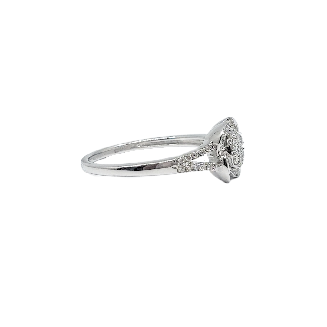 18ct White Gold & Diamond Cluster Ring