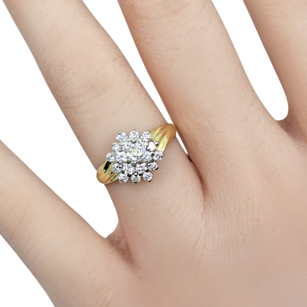 18ct Yellow Gold Diamond Cluster Ring