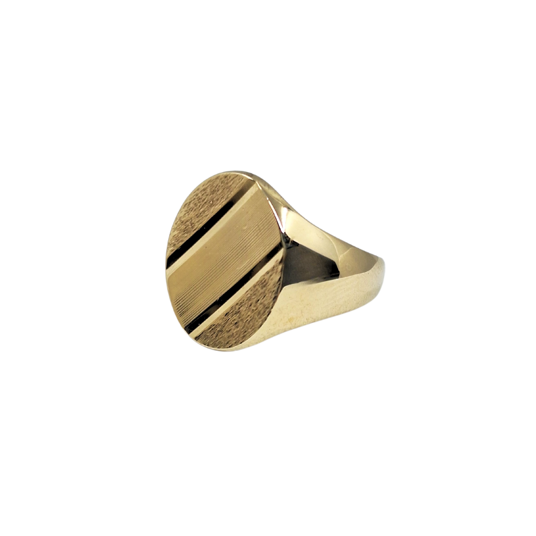 9ct Yellow Gold Gents Signet Ring
