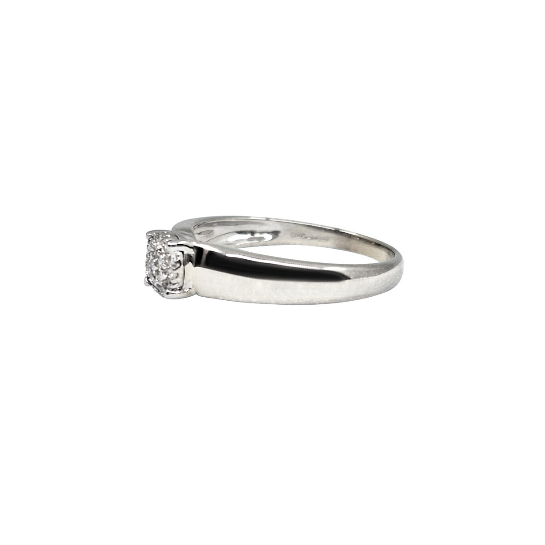 9ct White Gold Diamond Cluster Ring