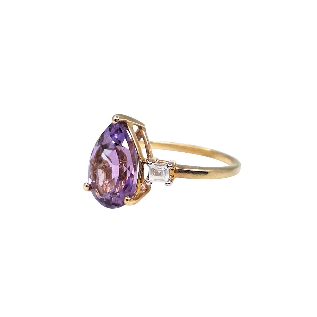 9ct Yellow Gold Amethyst Ring
