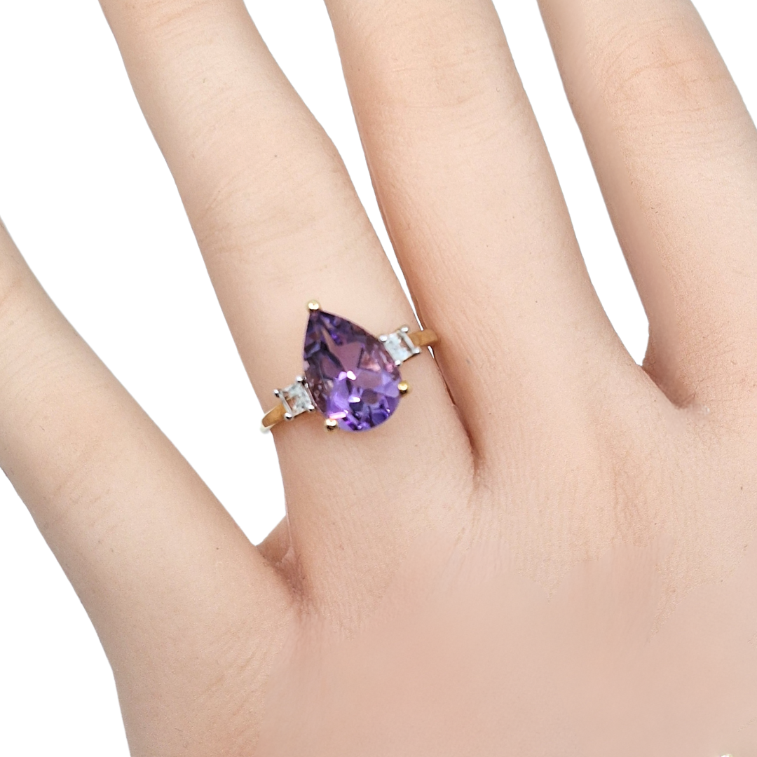 9ct Yellow Gold Amethyst Ring