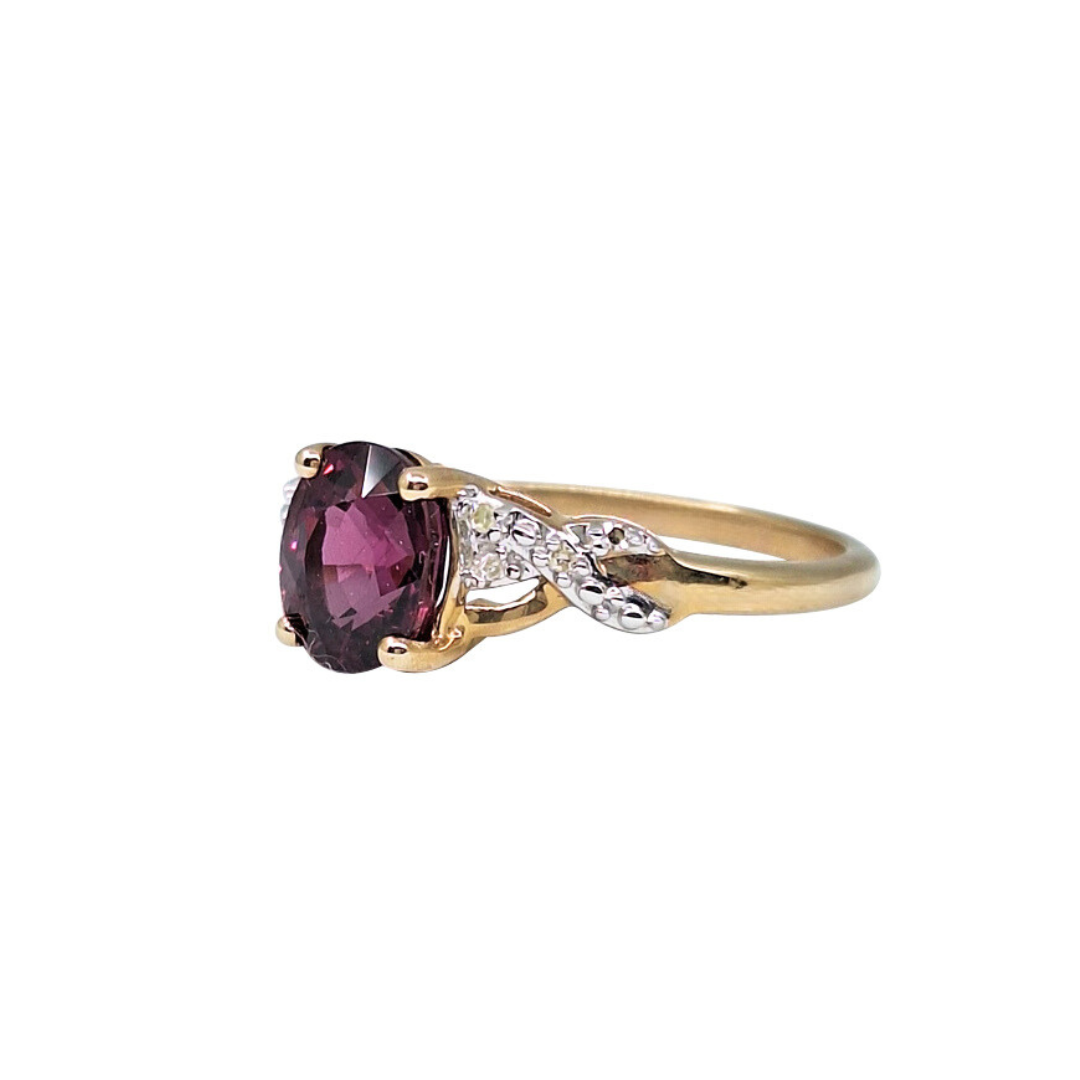 9ct Yellow Gold Garnet & Diamond Ring