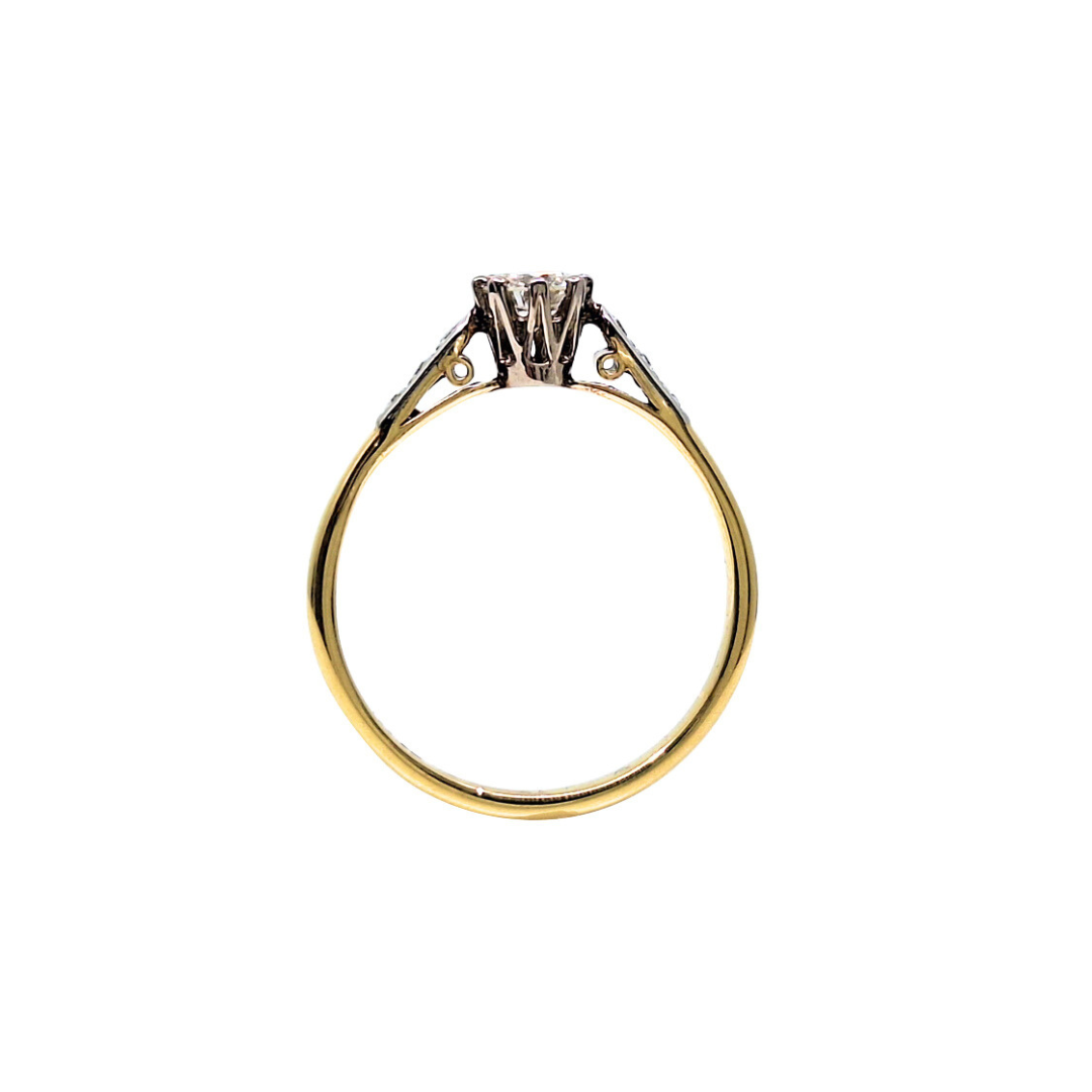 18ct Yellow Gold Diamond Solitaire Ring