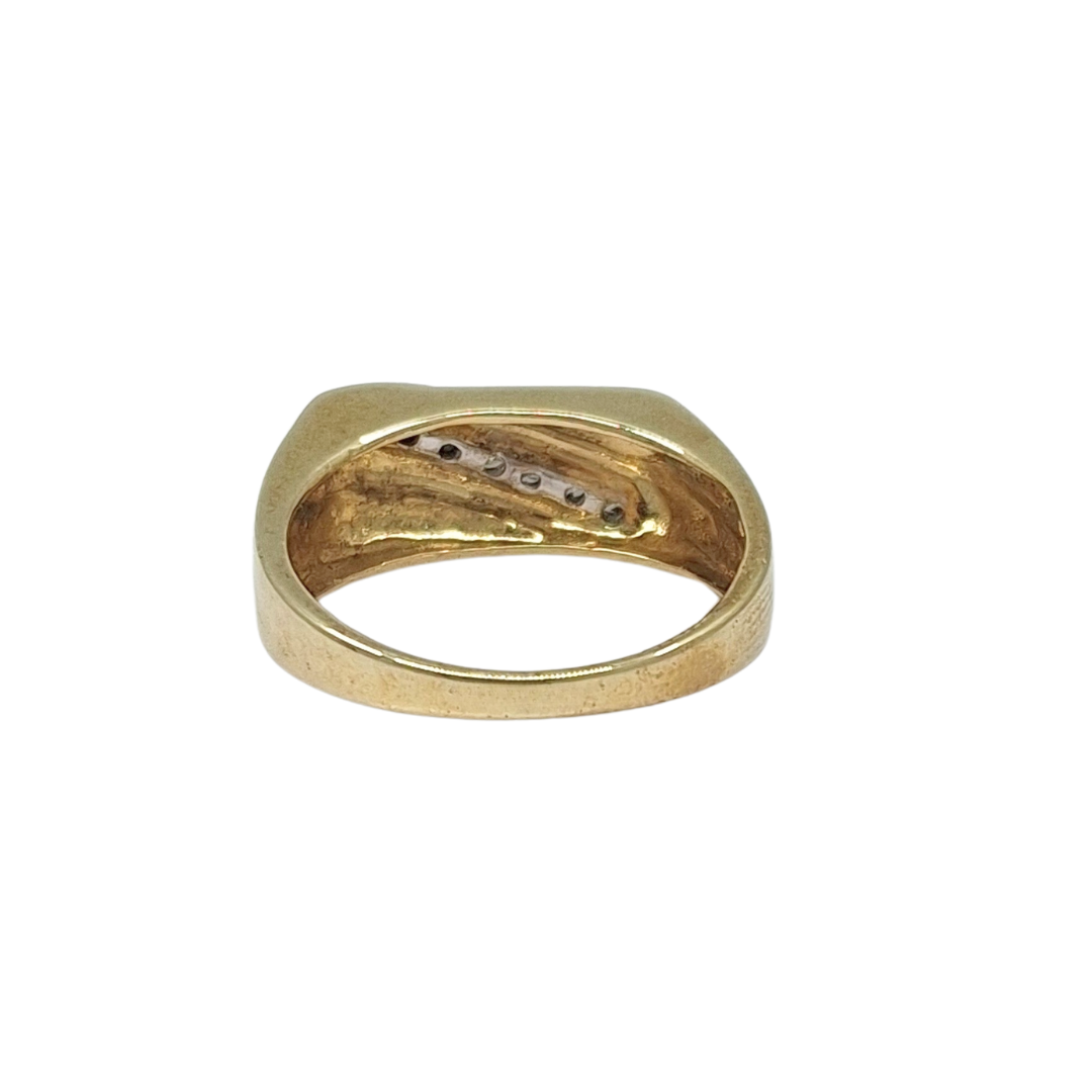 9ct Yellow Gold Diamond Signet Ring