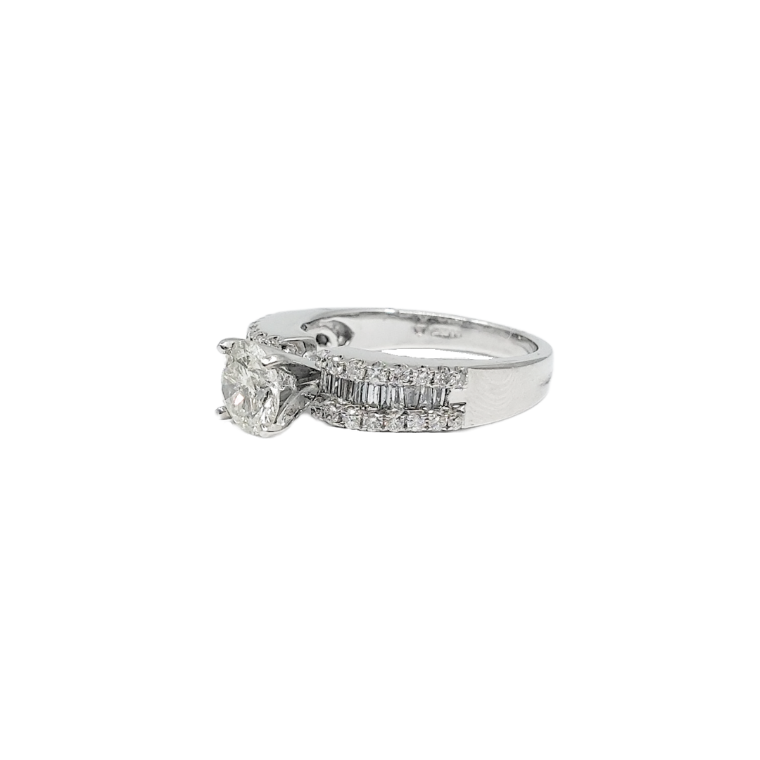 14ct White Gold & Diamond Ring