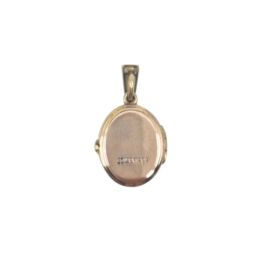 9ct Yellow Gold Oval Engraved Locket