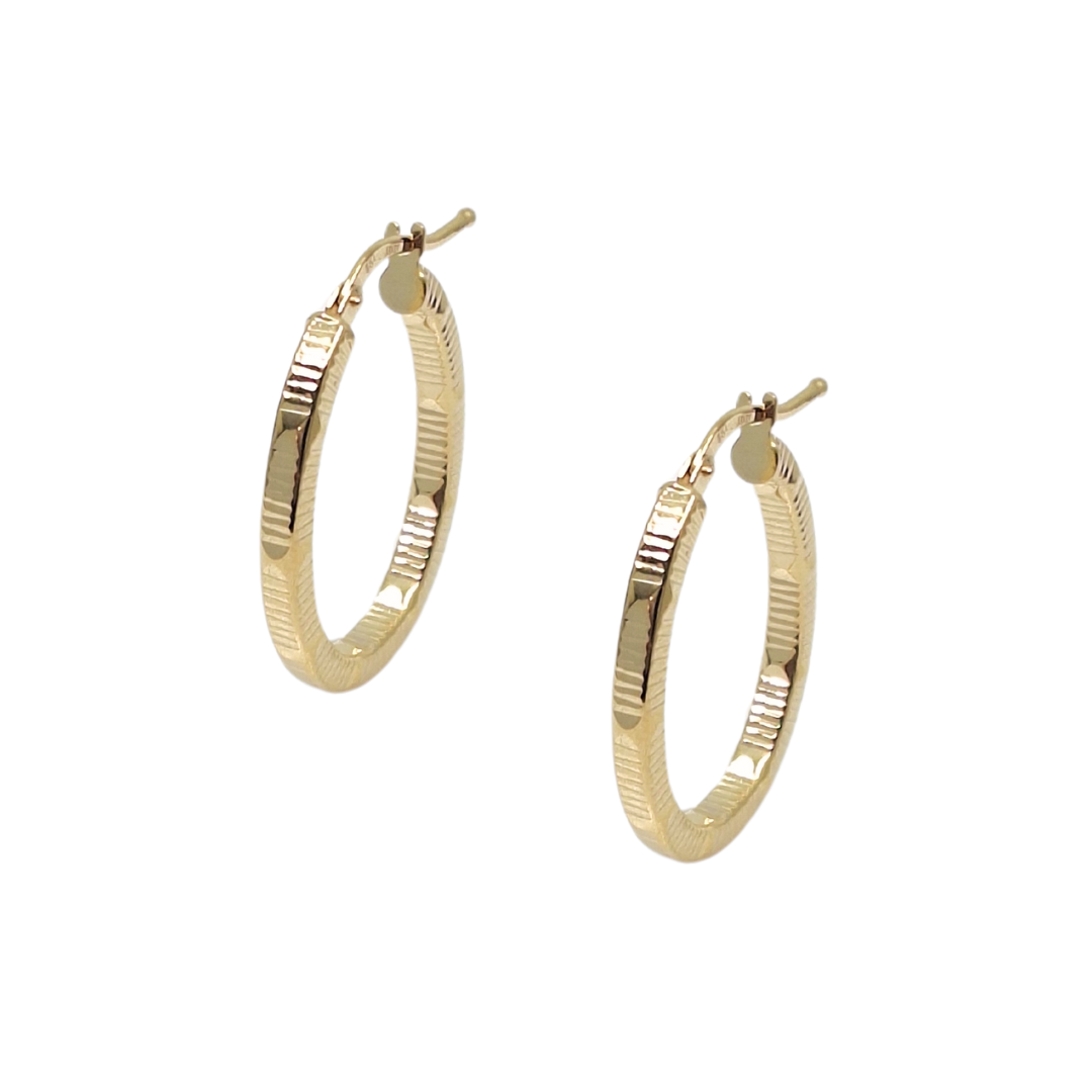 9ct Yellow Gold Patterned Oval Hoop Earrings