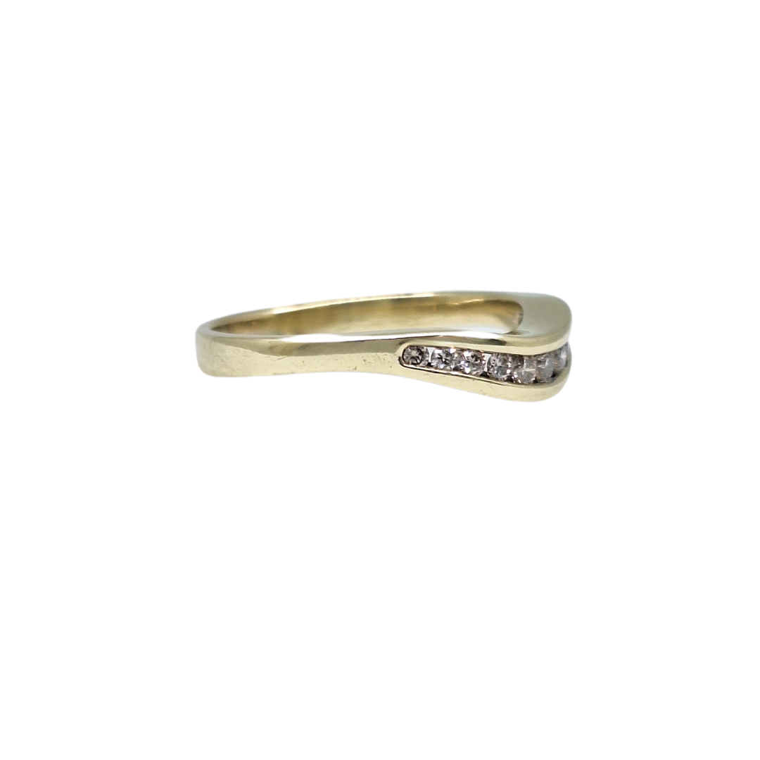 9ct Yellow Gold Diamond Wishbone Ring