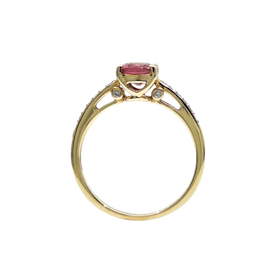 18ct Yellow Gold Pink Gemstone & Diamond Ring