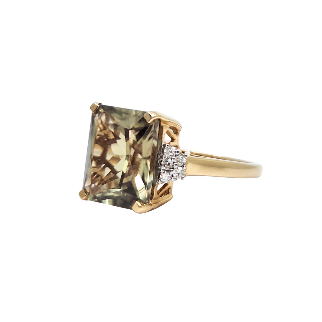 18ct Yellow Gold Csarite & Diamond Ring