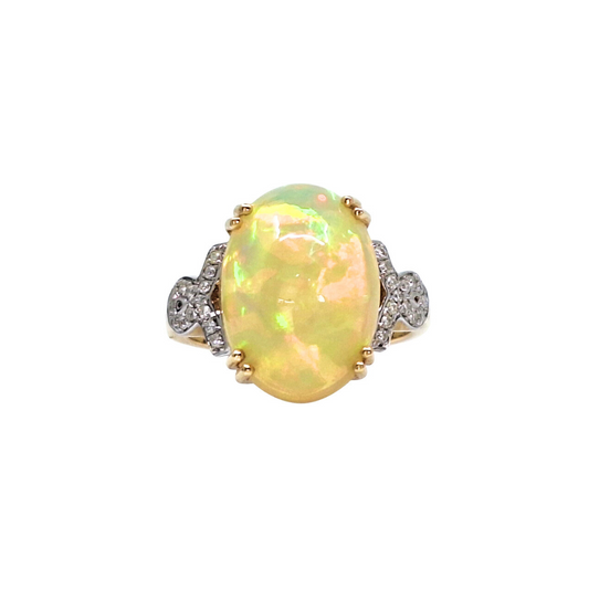 18ct Yellow Gold Opal & Diamond Ring