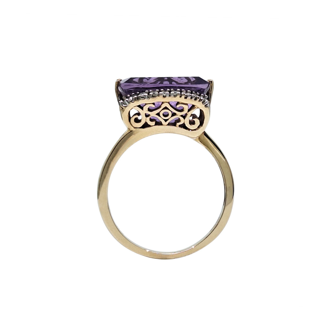 9ct Yellow Gold Amethyst & Diamond Ring