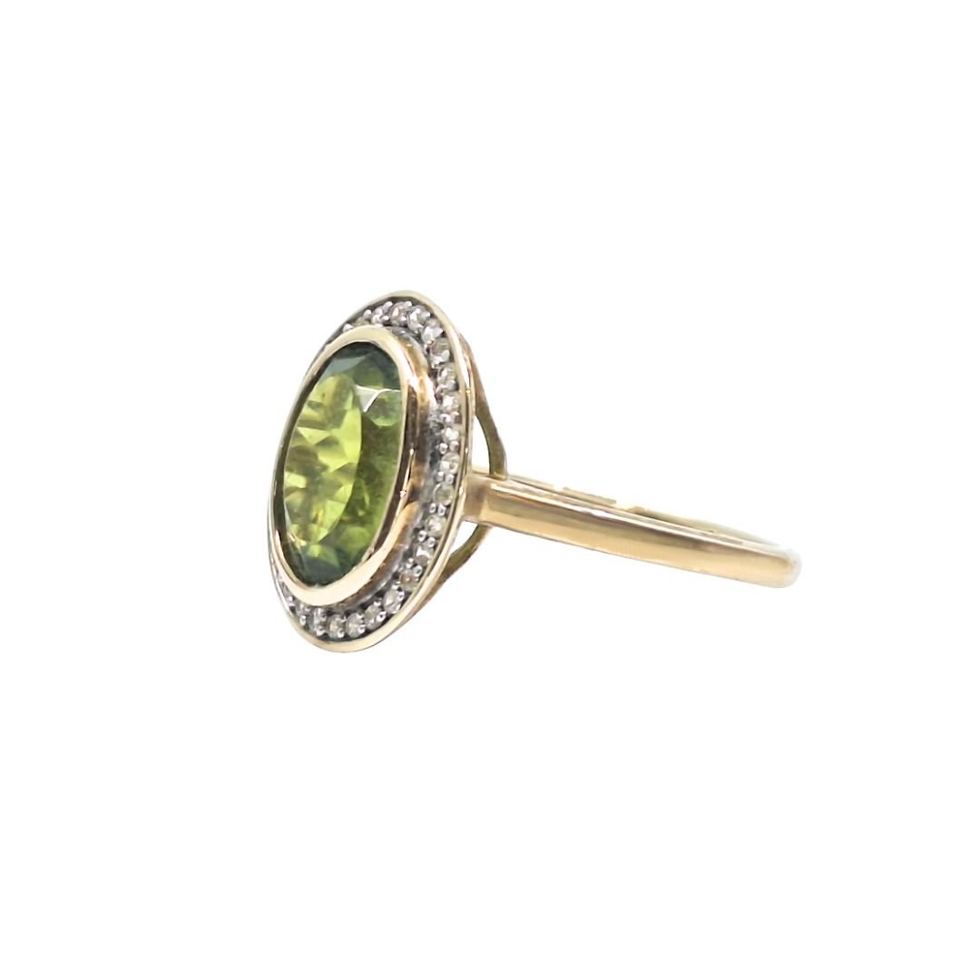 9ct Yellow Gold Peridot & Diamond Ring