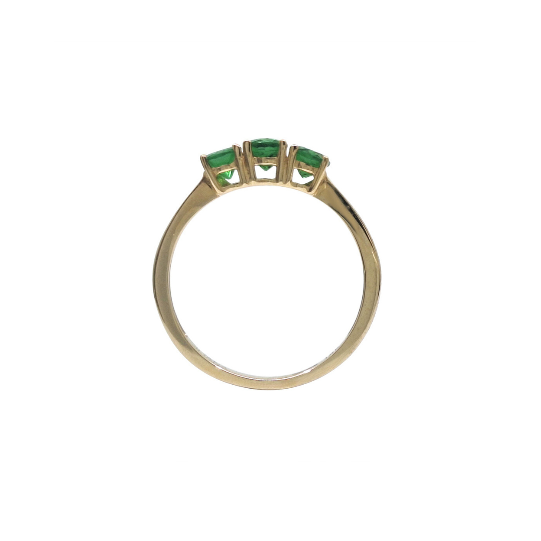 18ct Yellow Gold Green Garnet Ring