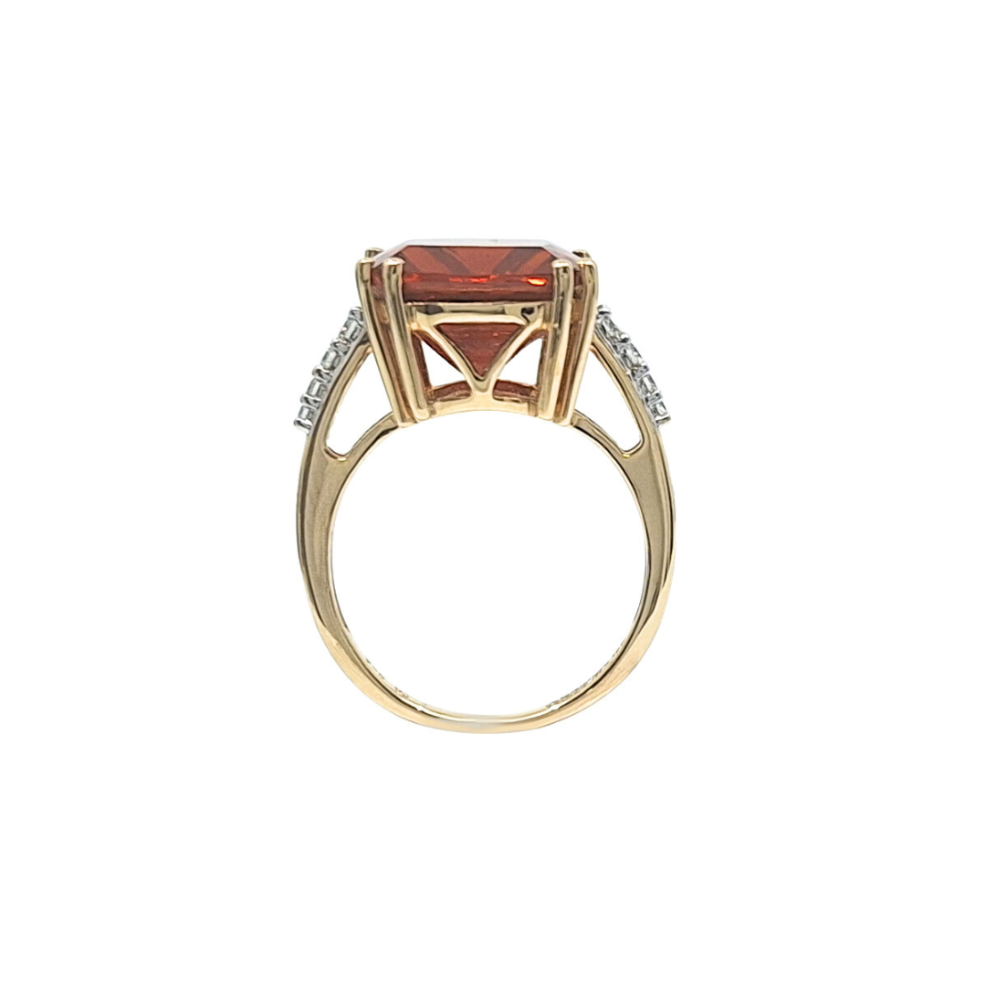 18ct Yellow Gold Red Zircon & Diamond Ring