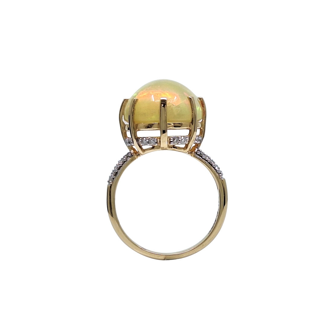 18ct Yellow Gold Opal & Diamond Ring