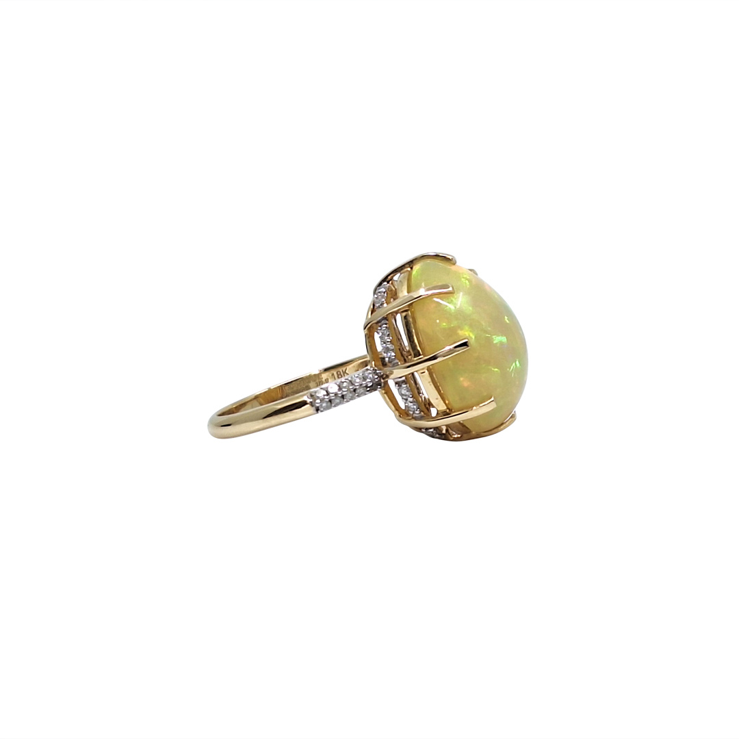 18ct Yellow Gold Opal & Diamond Ring