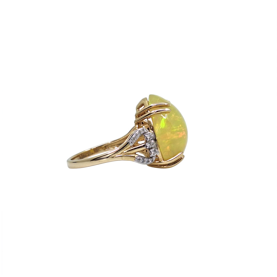 18ct Yellow Gold Opal & Diamond Ring