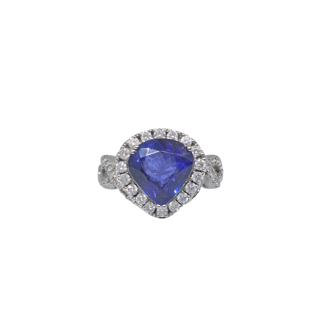 18ct White Gold Tanzanite & Diamond Iliana cluster ring