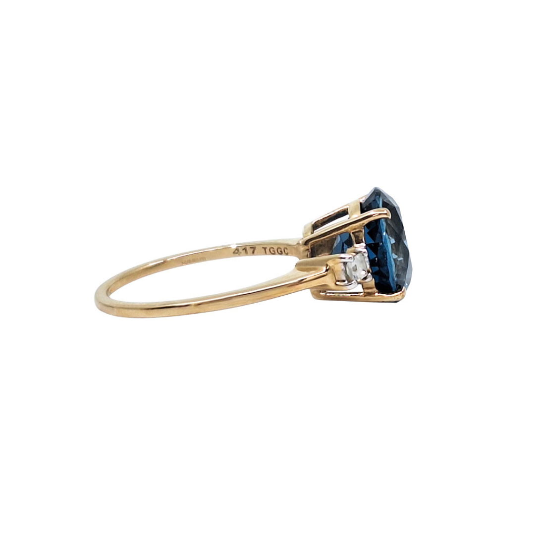 10ct Yellow Gold Blue Topaz & Diamond Ring