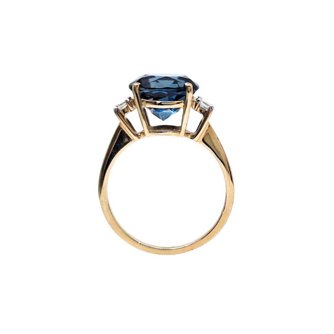 10ct Yellow Gold Blue Topaz & Diamond Ring