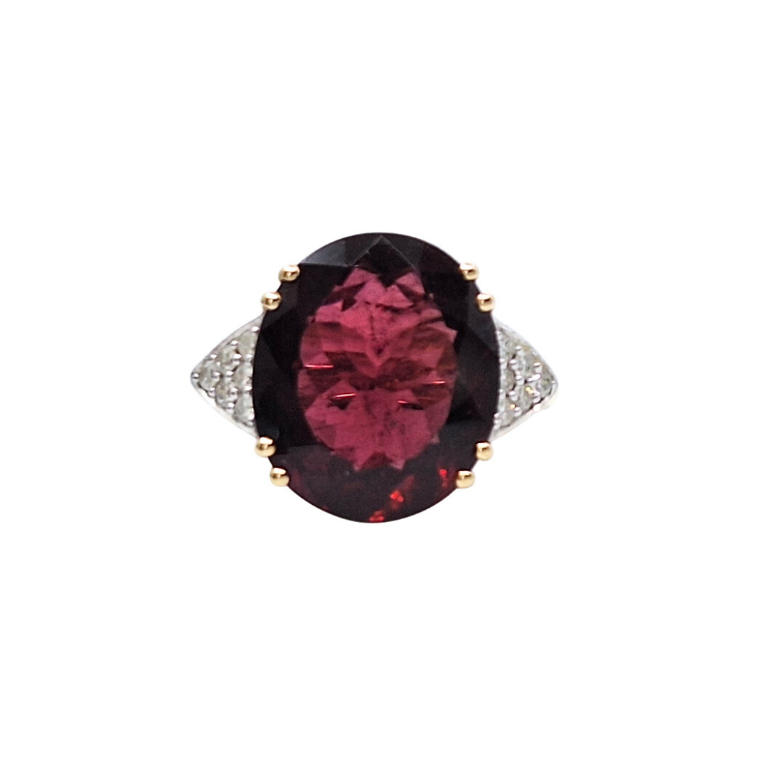 18ct Yellow Gold Garnet & Diamond Ring