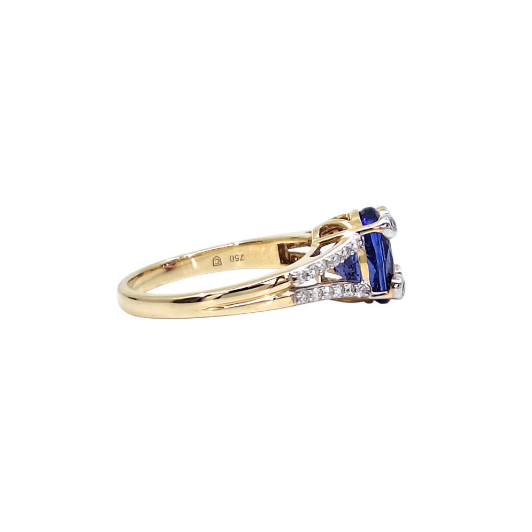 18ct Yellow Gold Tanzanite & Diamond Ring