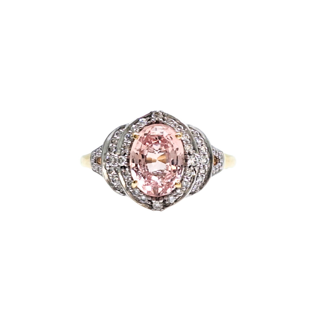 18ct Yellow Gold Morganite & Diamond Ring