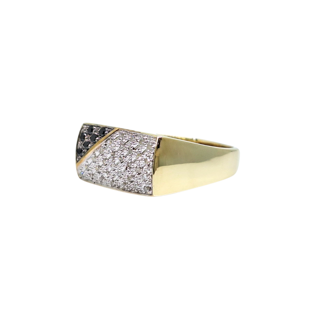 9ct Yellow Gold Cubic Zirconia Gents Ring