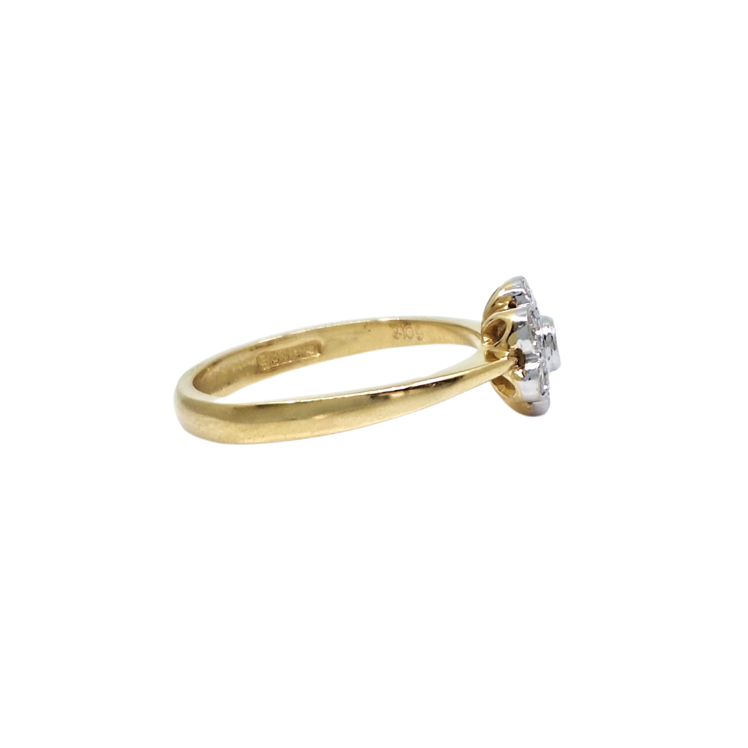 18ct Yellow Gold Diamond Cluster Ring