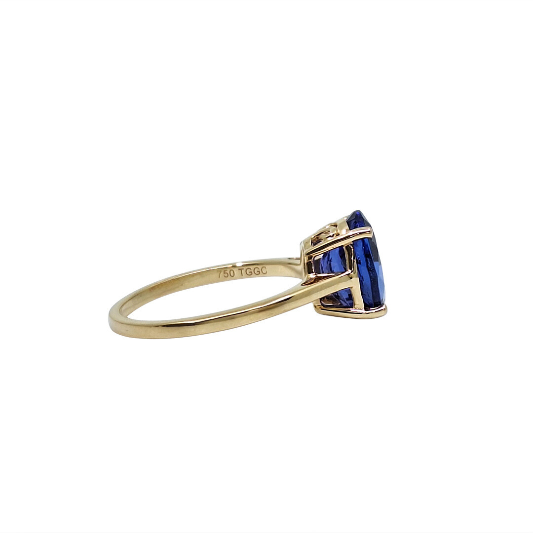 18ct Yellow Gold Tanzanite Dress Ring