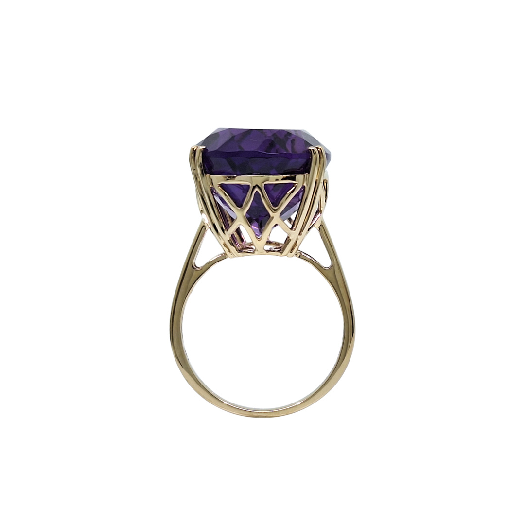 14ct Yellow Gold Amethyst Dress Ring