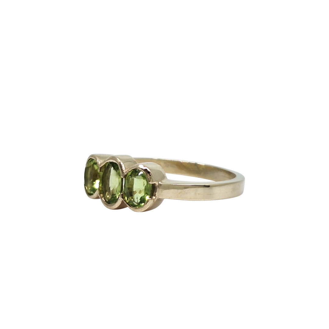 9ct Yellow Gold Peridot Three Stone Ring