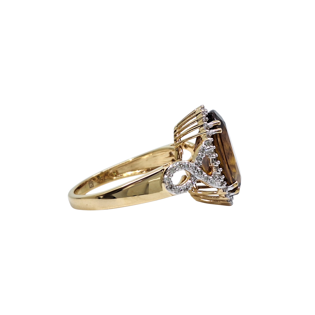 18ct Yellow Gold Brown Gemstone & Diamond Ring