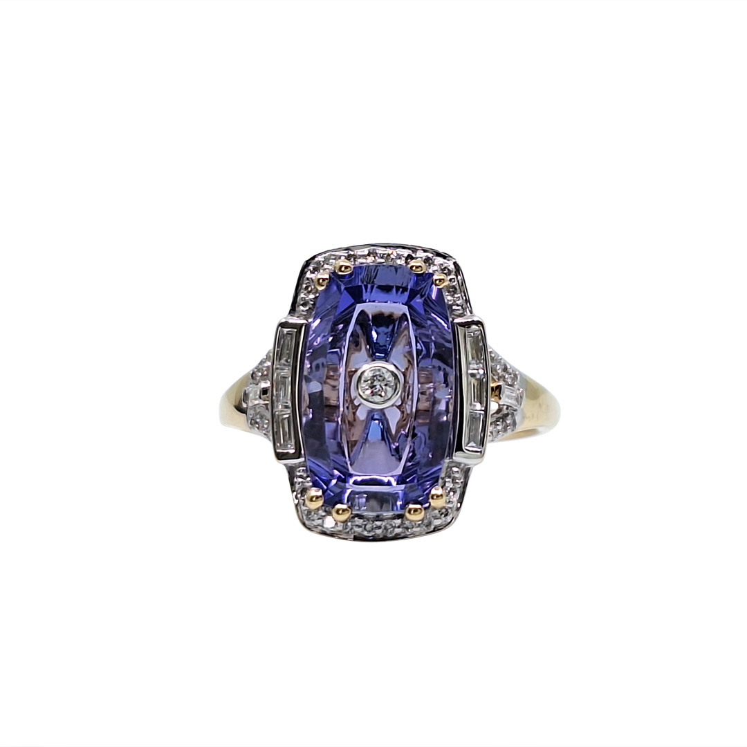 18ct Yellow Gold Tanzanite & Diamond Ring