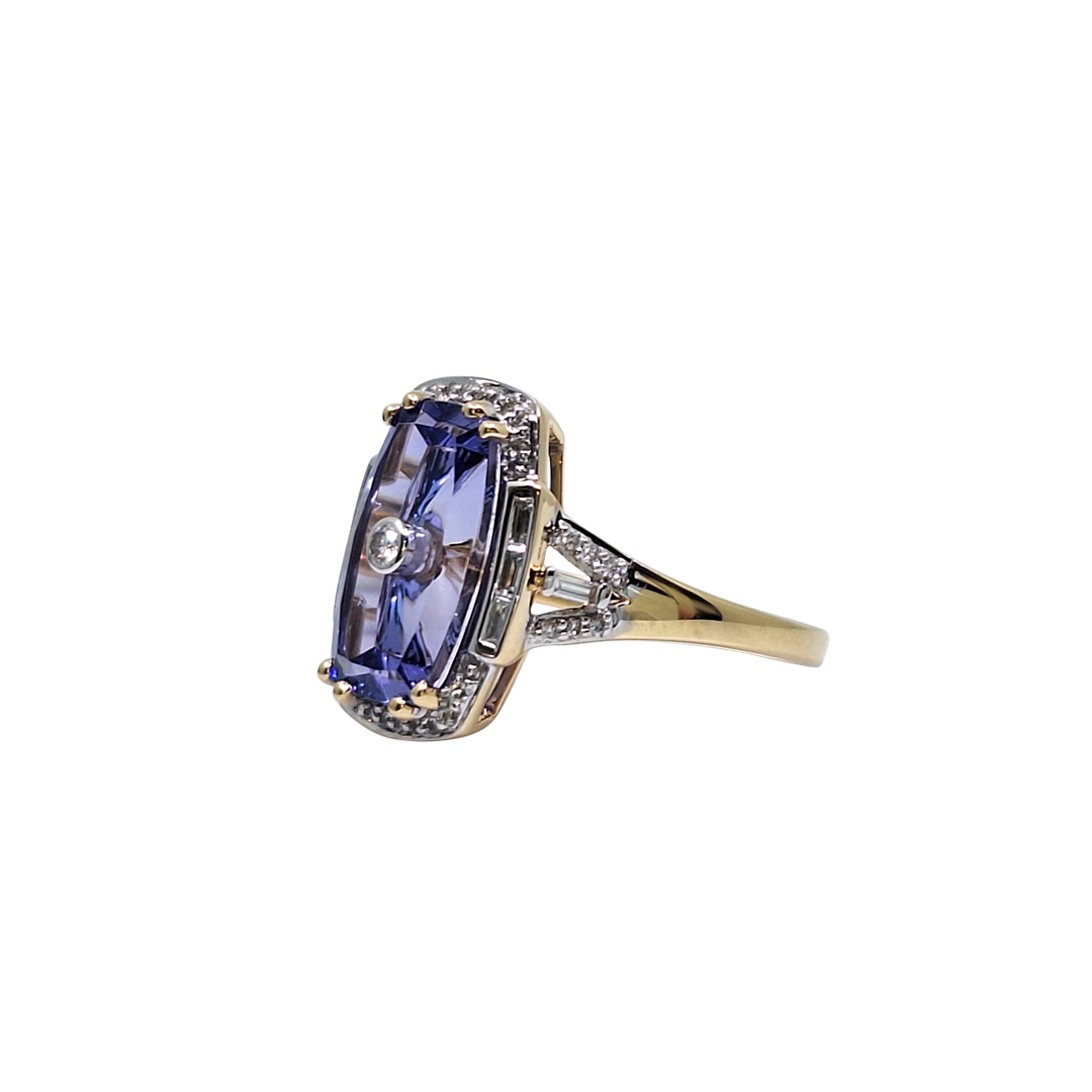 18ct Yellow Gold Tanzanite & Diamond Ring